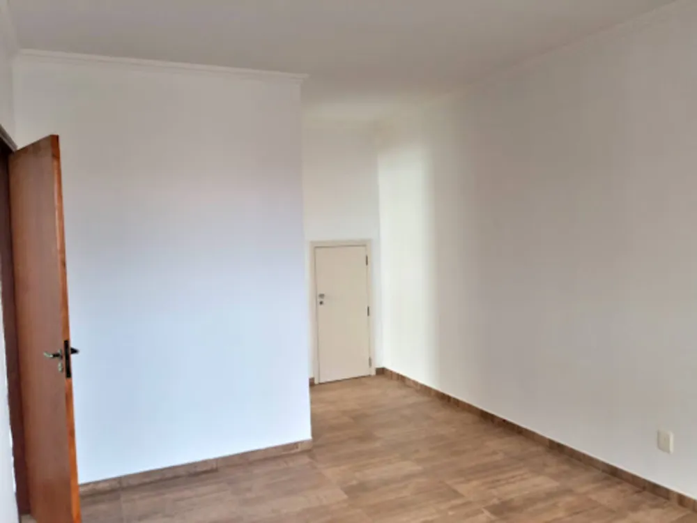 Casa, 4 quartos, 217 m² - Foto 2
