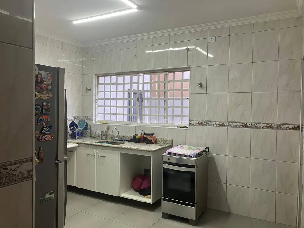 Casa, 3 quartos, 220 m² - Foto 12