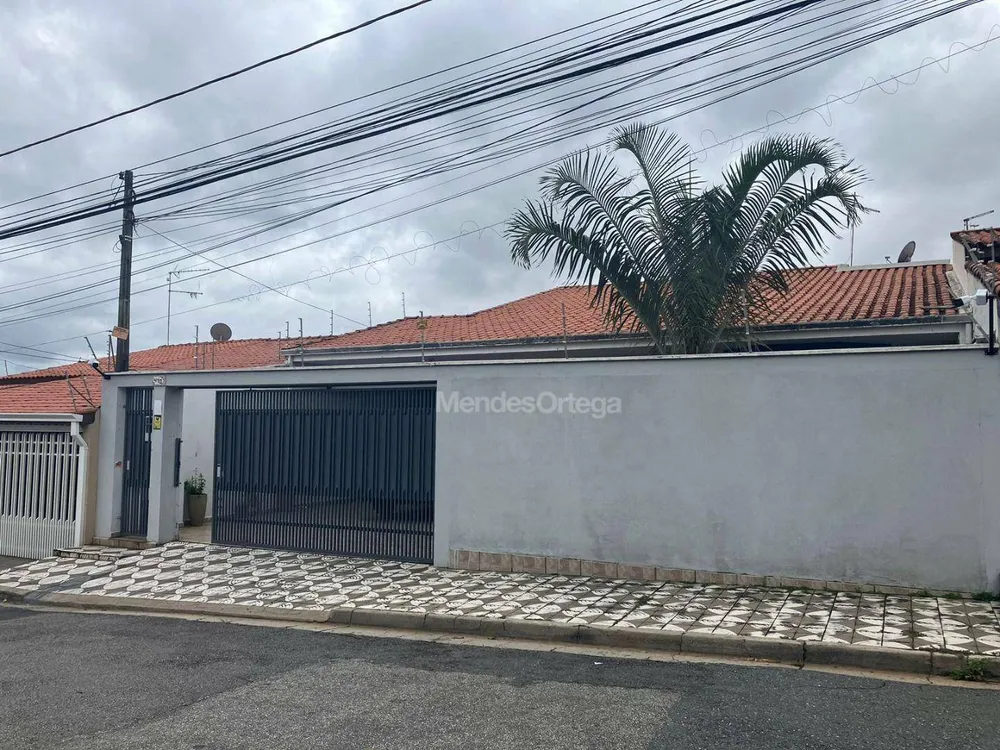 Casa, 3 quartos, 220 m² - Foto 1