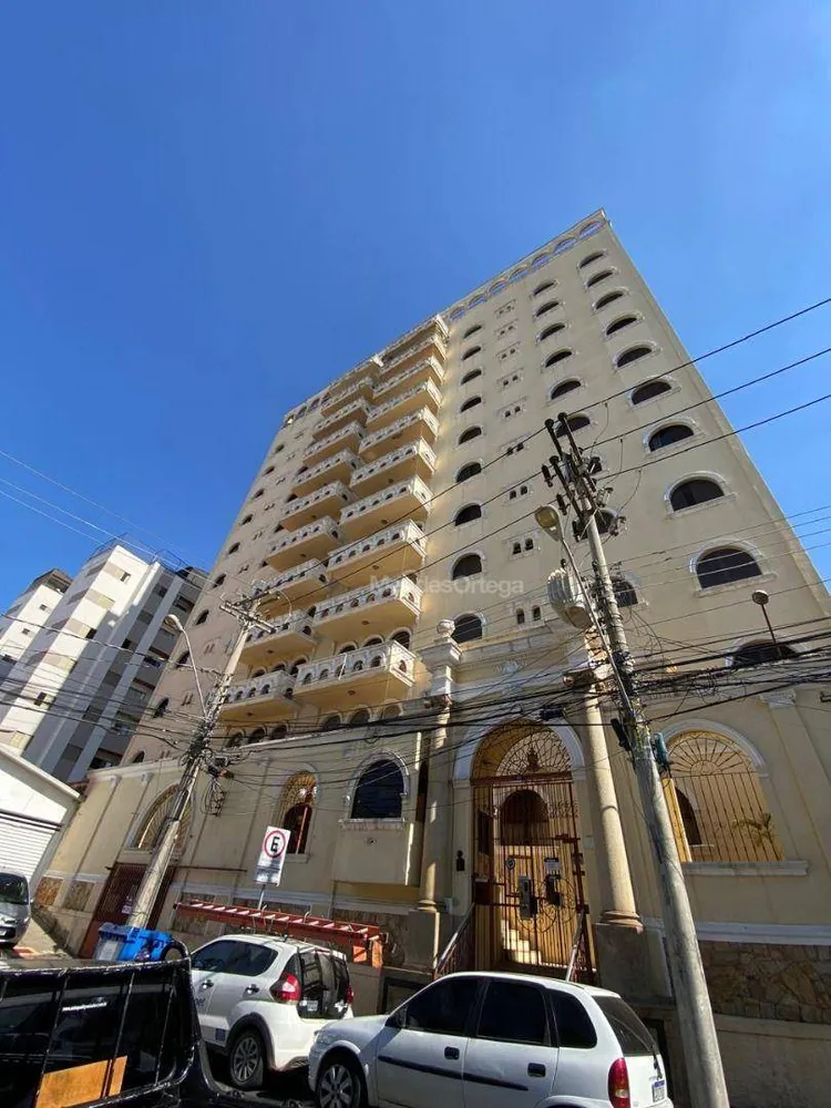 Apartamento, 3 quartos, 249 m² - Foto 1