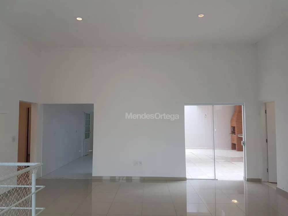 Casa de Condomínio para alugar com 3 quartos, 203m² - Foto 9