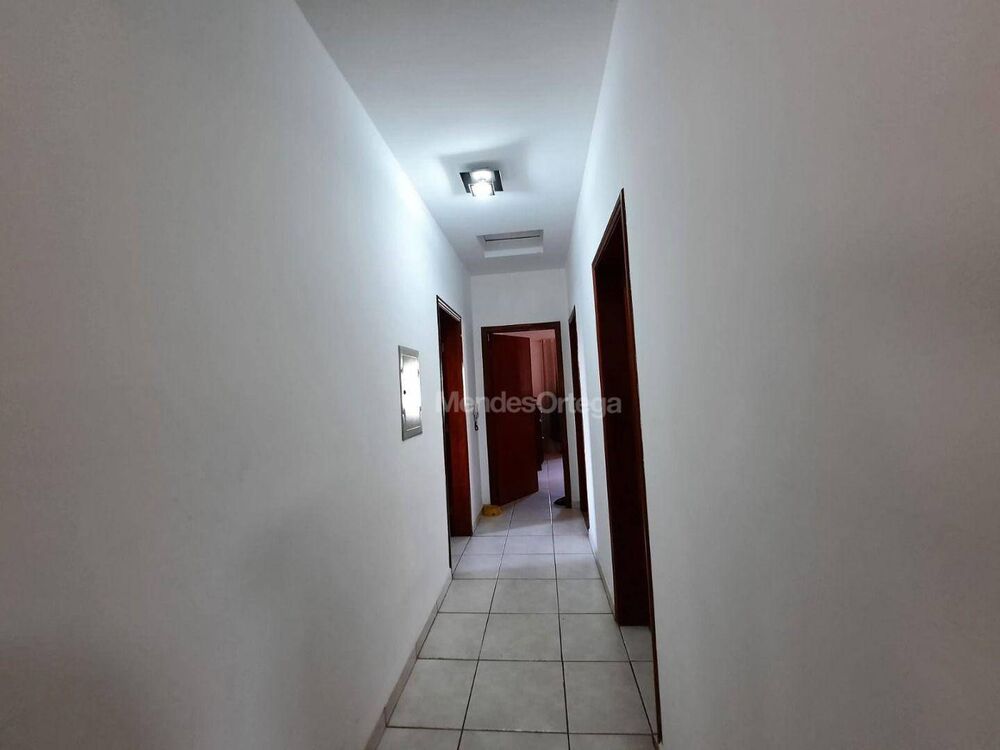 Casa, 3 quartos, 260 m² - Foto 1
