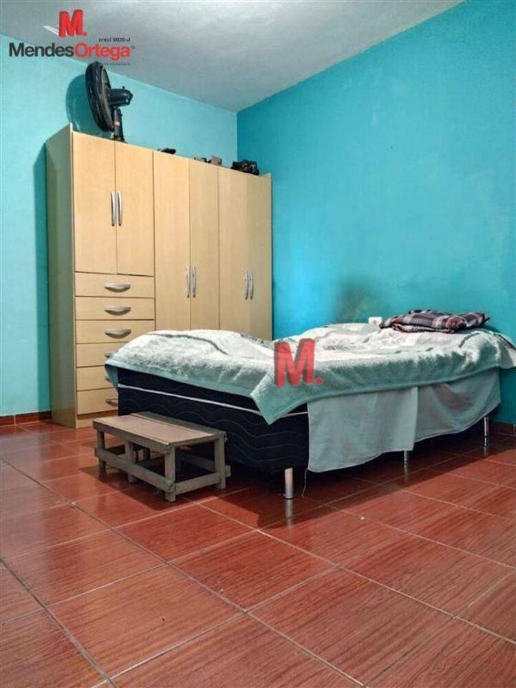 Casa à venda com 5 quartos, 197m² - Foto 4