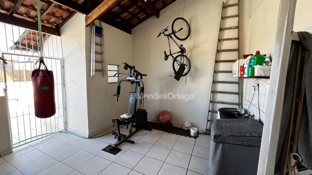 Casa, 3 quartos, 196 m² - Foto 11