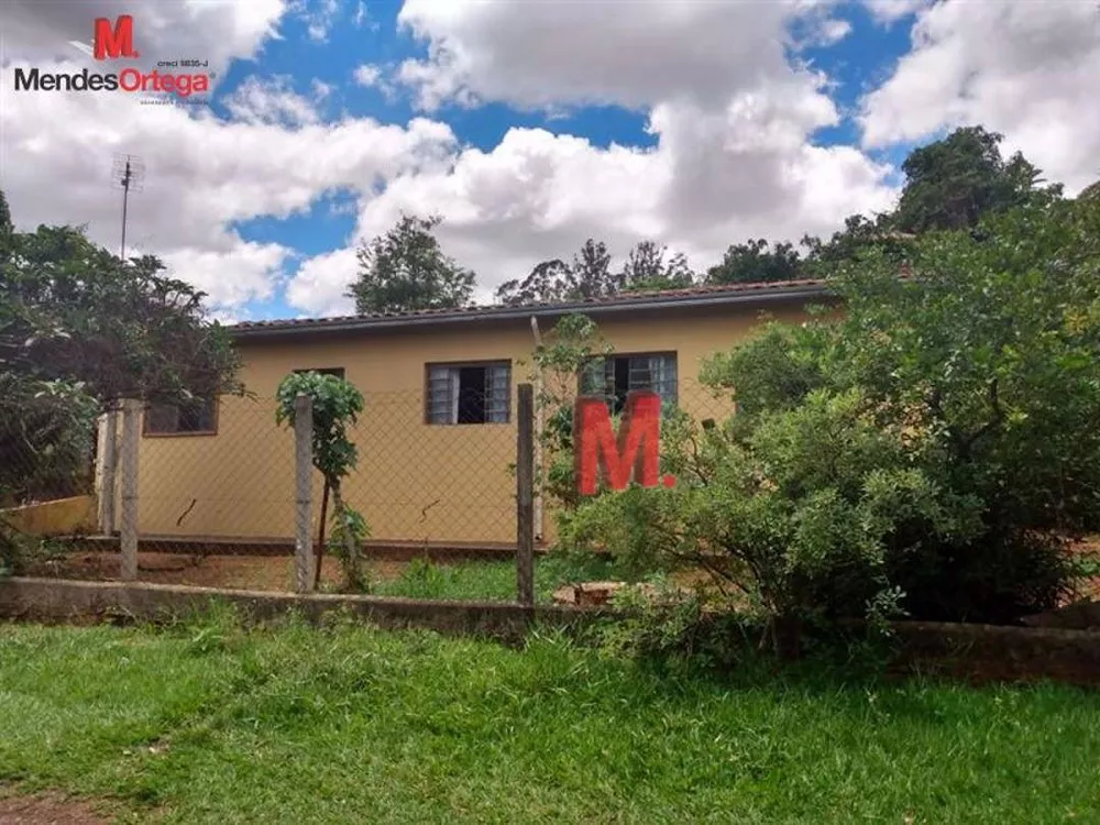 Chácara à venda com 2 quartos, 200m² - Foto 1