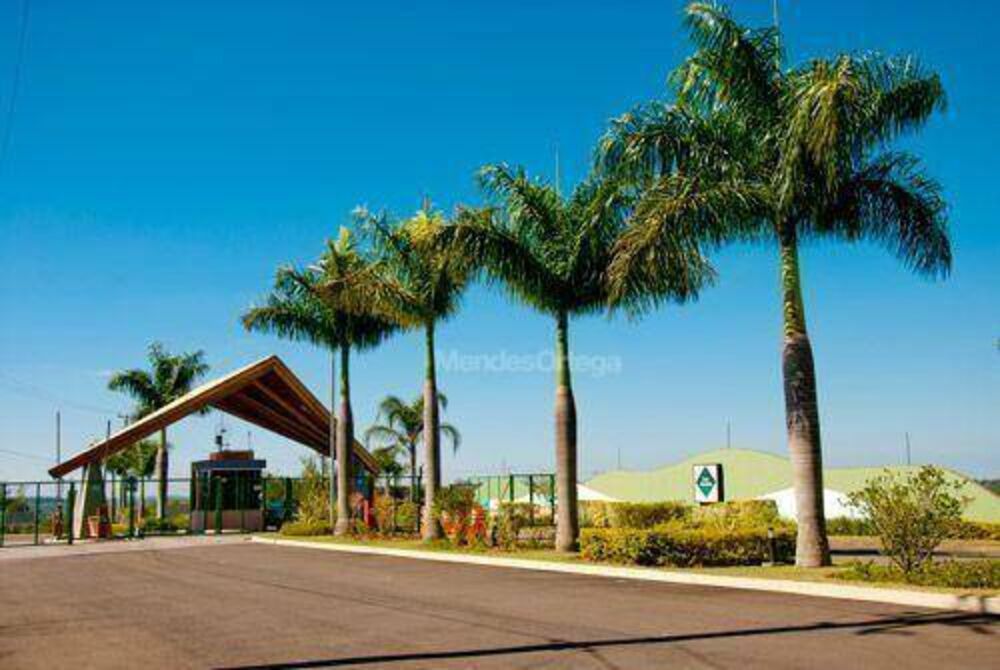 Loteamento e Condomínio, 1040 m² - Foto 1