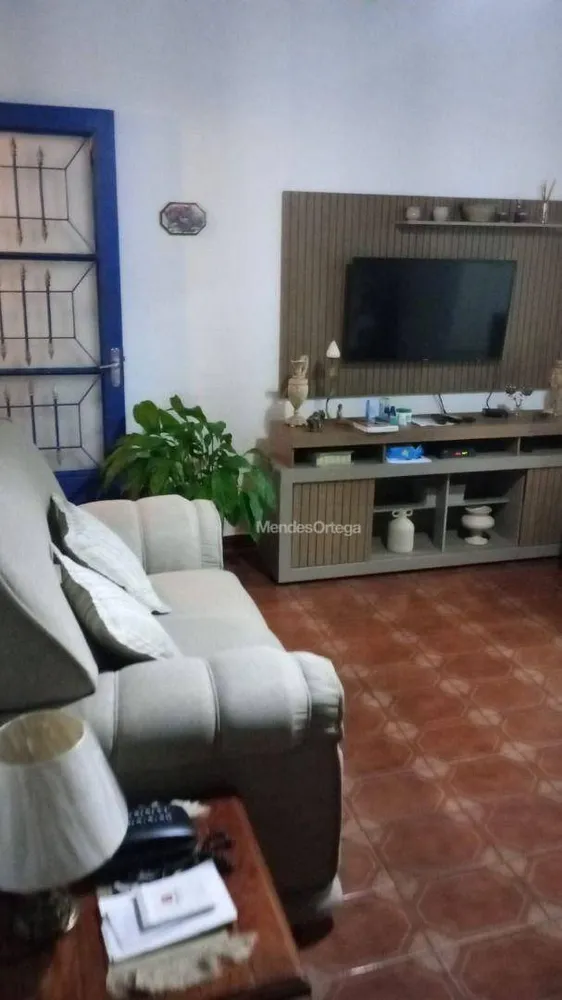 Casa, 3 quartos, 121 m² - Foto 1