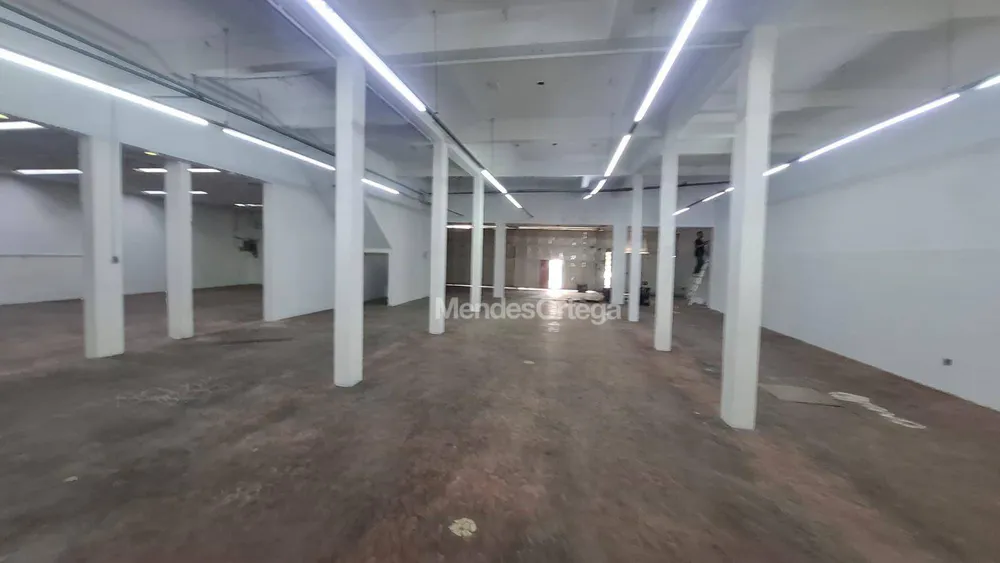 Loja-Salão, 600 m² - Foto 1