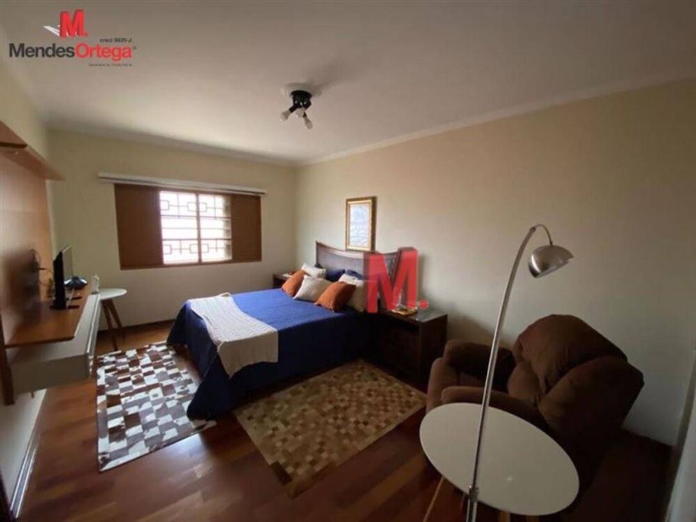 Casa, 3 quartos, 273 m² - Foto 1