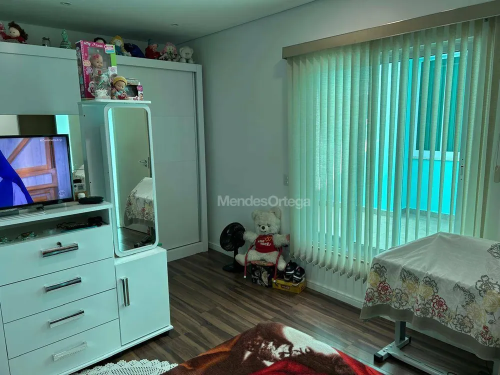Casa, 3 quartos, 224 m² - Foto 9