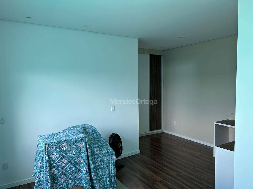 Casa, 3 quartos, 224 m² - Foto 4