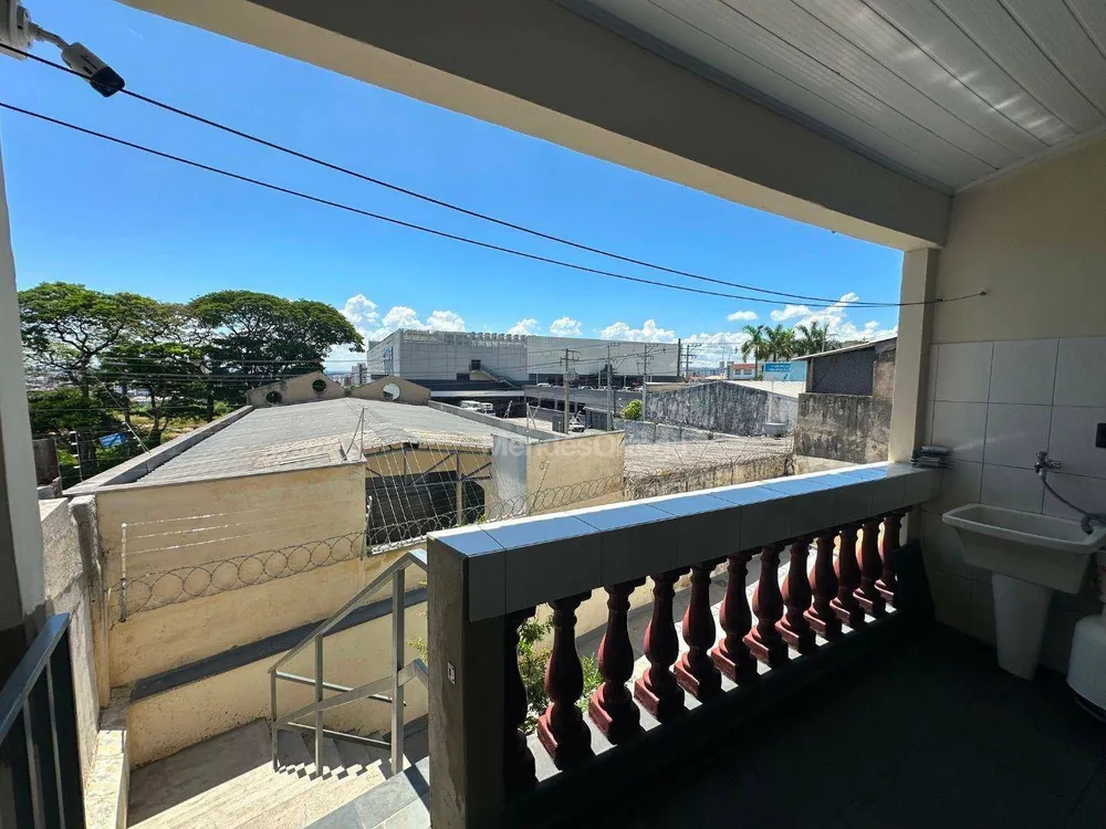 Casa, 3 quartos, 262 m² - Foto 9