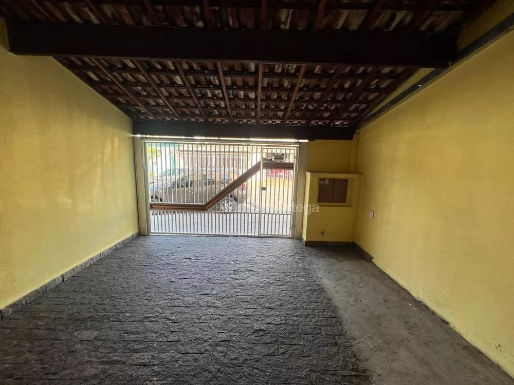 Casa à venda com 2 quartos, 120m² - Foto 2