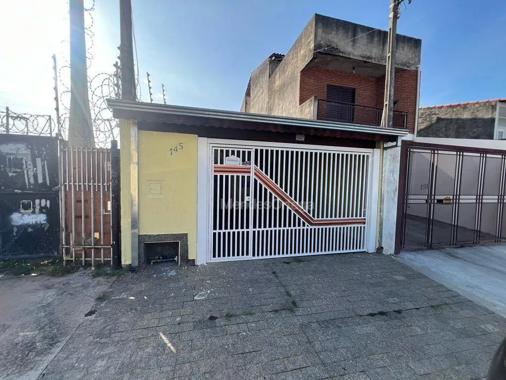 Casa à venda com 2 quartos, 120m² - Foto 1