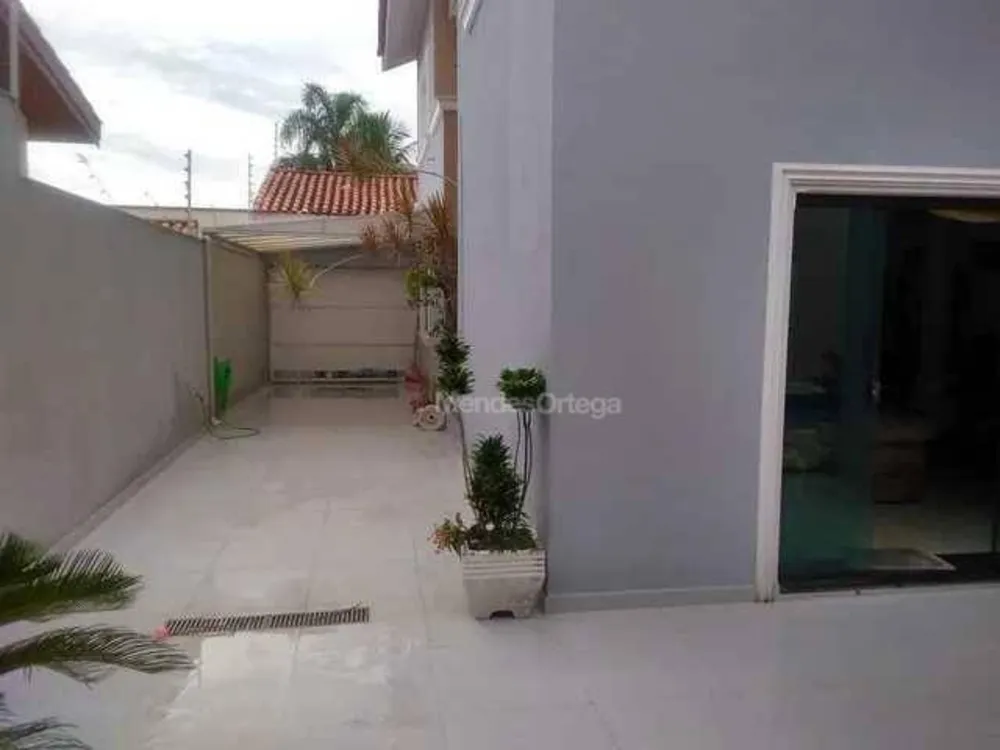 Casa, 4 quartos, 340 m² - Foto 12