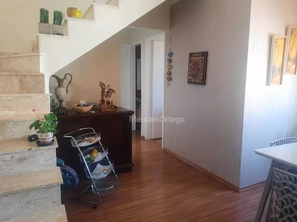 Apartamento à venda com 3 quartos, 97m² - Foto 3