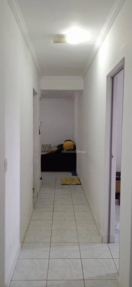 Apartamento à venda com 2 quartos, 65m² - Foto 2