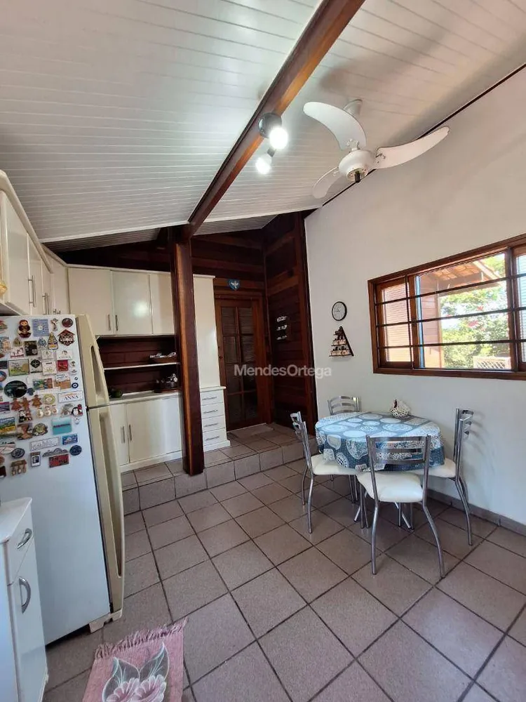 Chácara, 2 quartos, 2166 m² - Foto 8