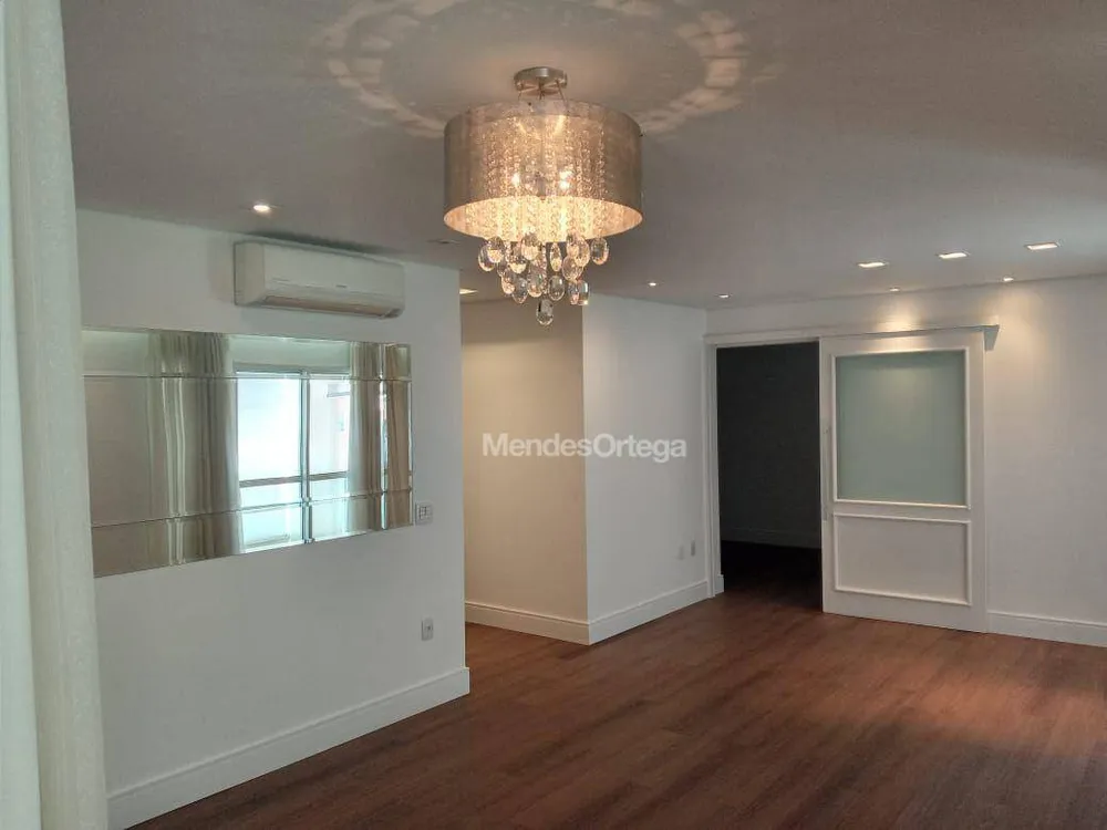 Apartamento, 3 quartos, 168 m² - Foto 2