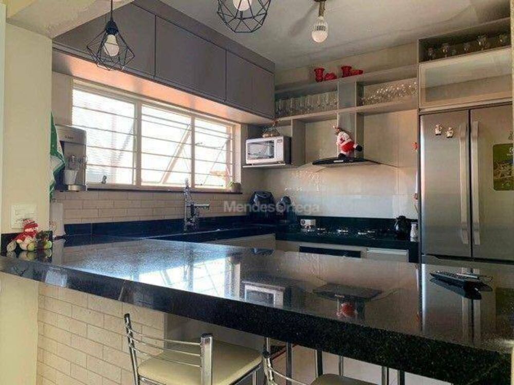 Casa, 3 quartos, 267 m² - Foto 2
