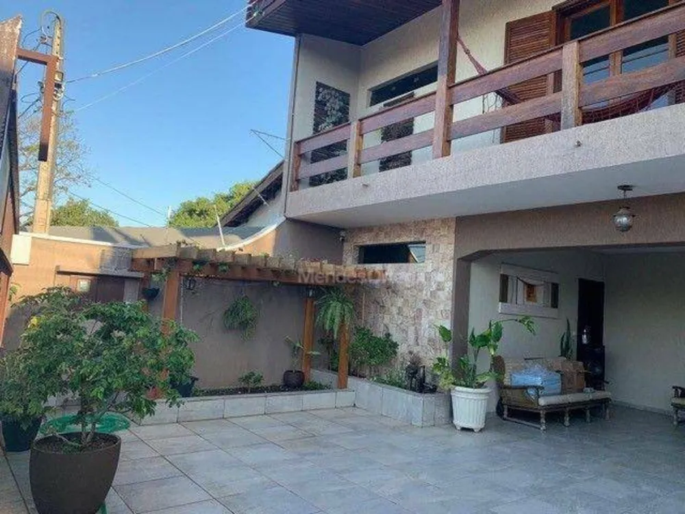 Casa, 3 quartos, 267 m² - Foto 2