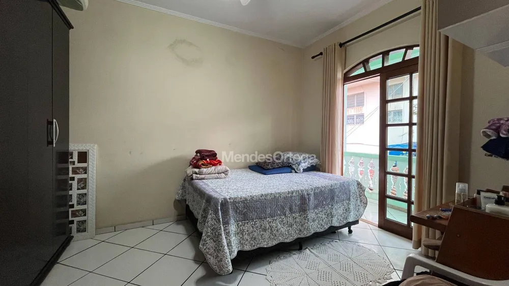 Casa, 3 quartos, 197 m² - Foto 3