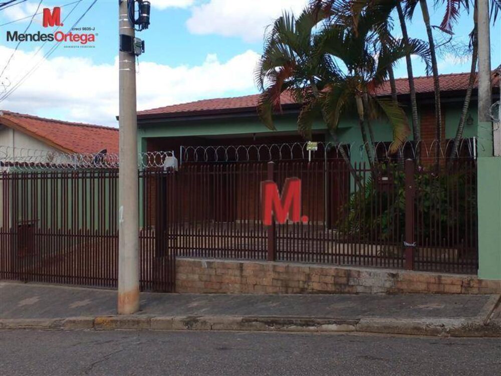 Casa à venda com 3 quartos, 180m² - Foto 1