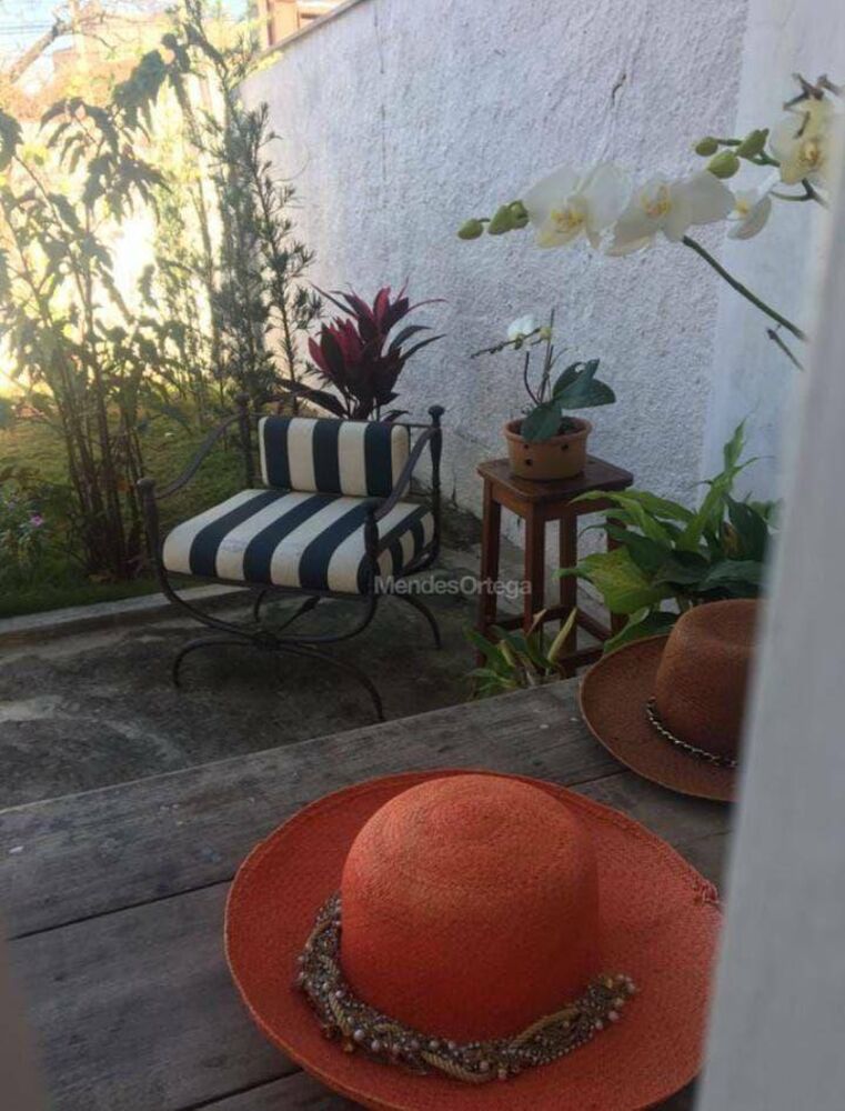 Casa à venda com 3 quartos, 183m² - Foto 4