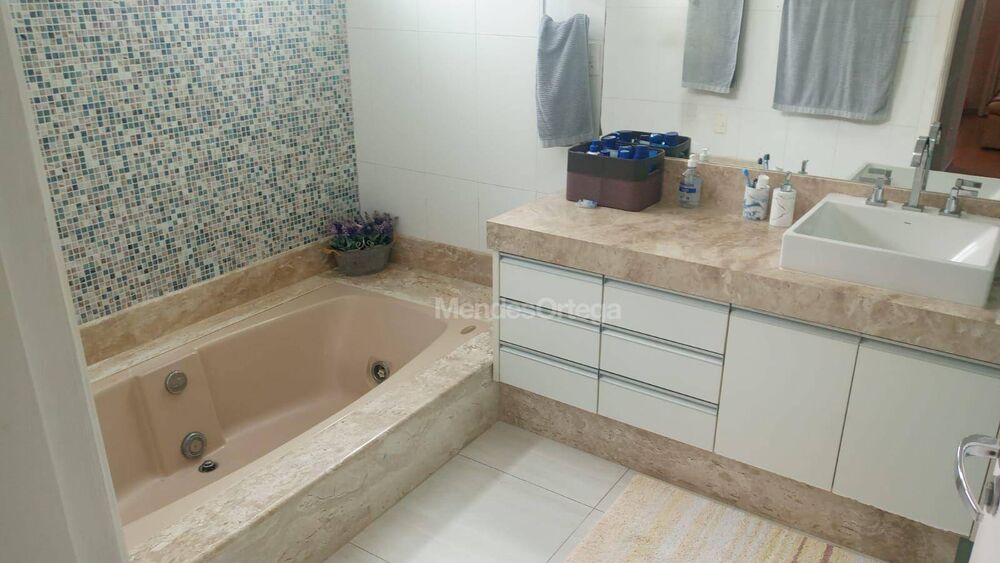 Casa de Condomínio à venda com 4 quartos, 490m² - Foto 12