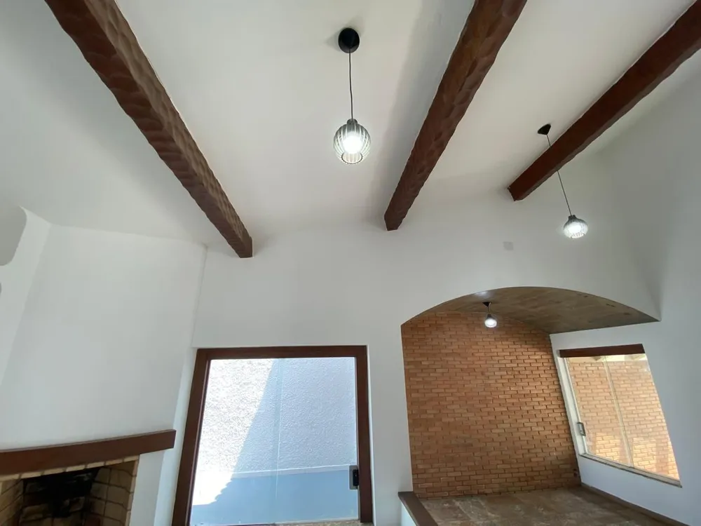 Casa, 3 quartos, 219 m² - Foto 2