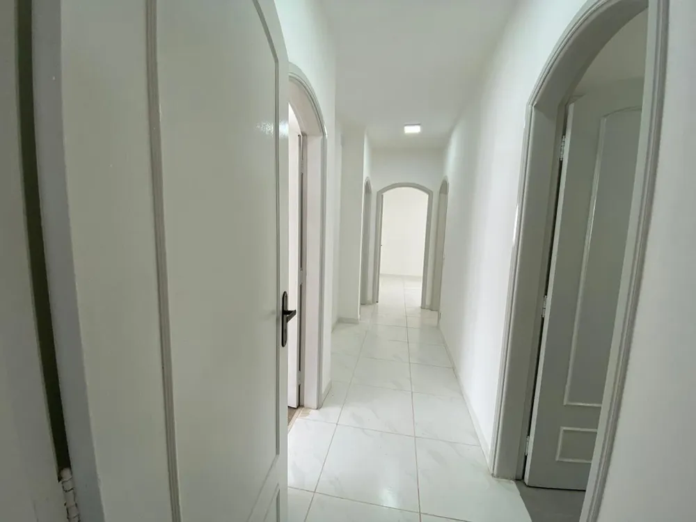 Casa, 3 quartos, 219 m² - Foto 14