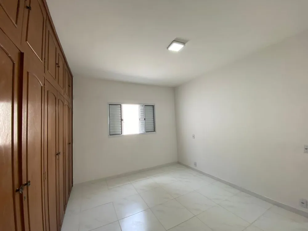 Casa, 3 quartos, 219 m² - Foto 11