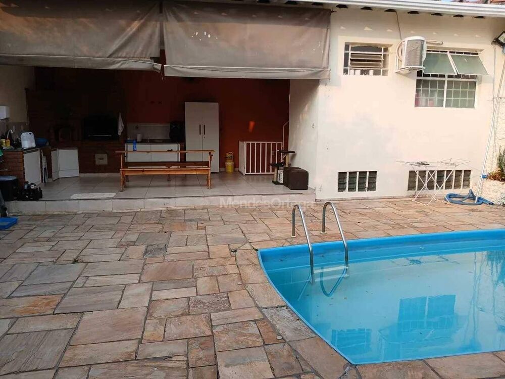 Casa, 3 quartos, 219 m² - Foto 4