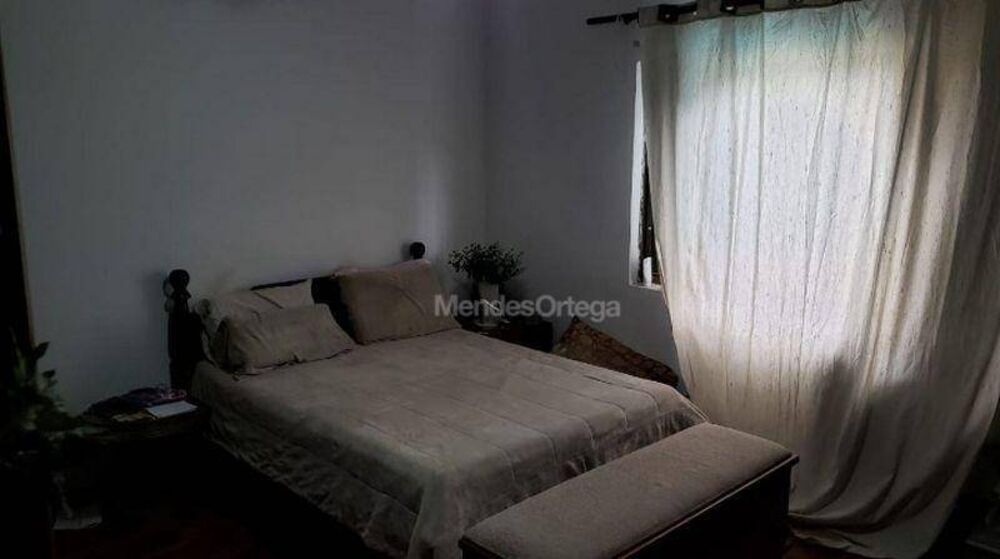 Casa, 3 quartos, 256 m² - Foto 1