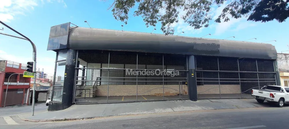 Loja-Salão, 7705 m² - Foto 1