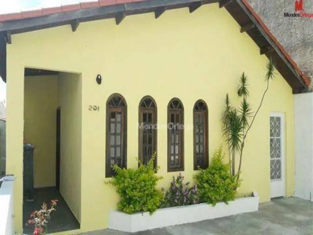 Casa, 3 quartos, 200 m² - Foto 1