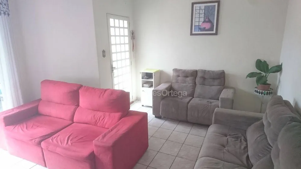 Casa, 4 quartos, 246 m² - Foto 2