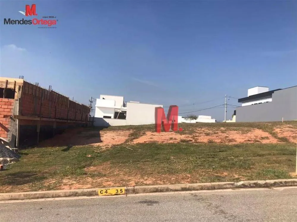 Loteamento e Condomínio, 250 m² - Foto 1