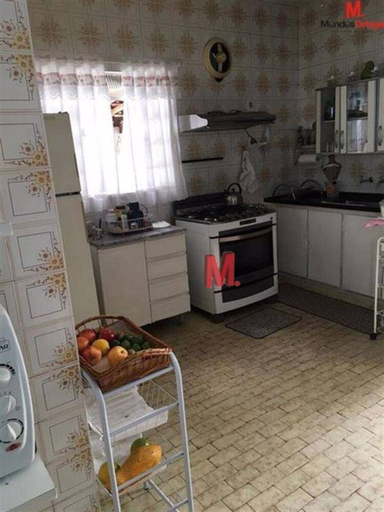 Casa, 3 quartos, 200 m² - Foto 3