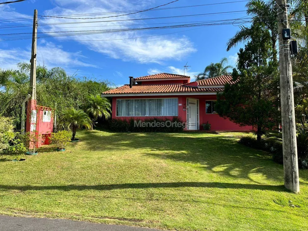 Casa de Condomínio à venda com 3 quartos, 300m² - Foto 1