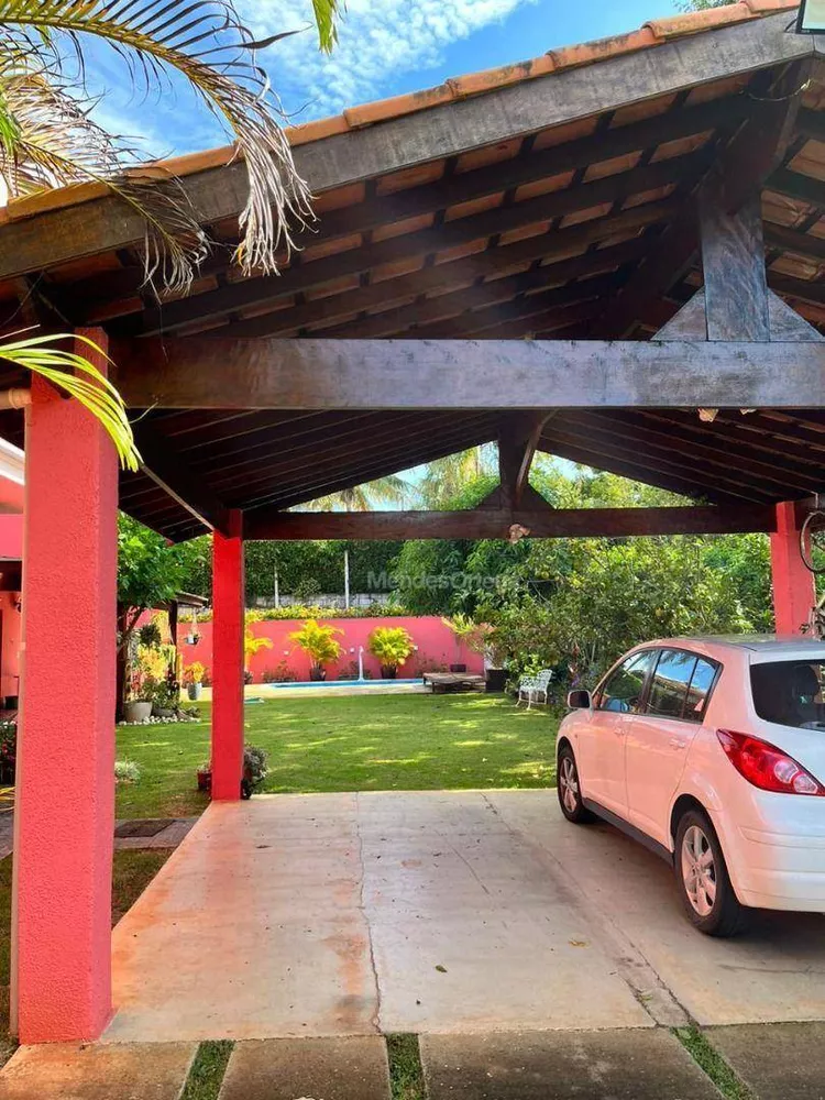 Casa de Condomínio à venda com 3 quartos, 300m² - Foto 3