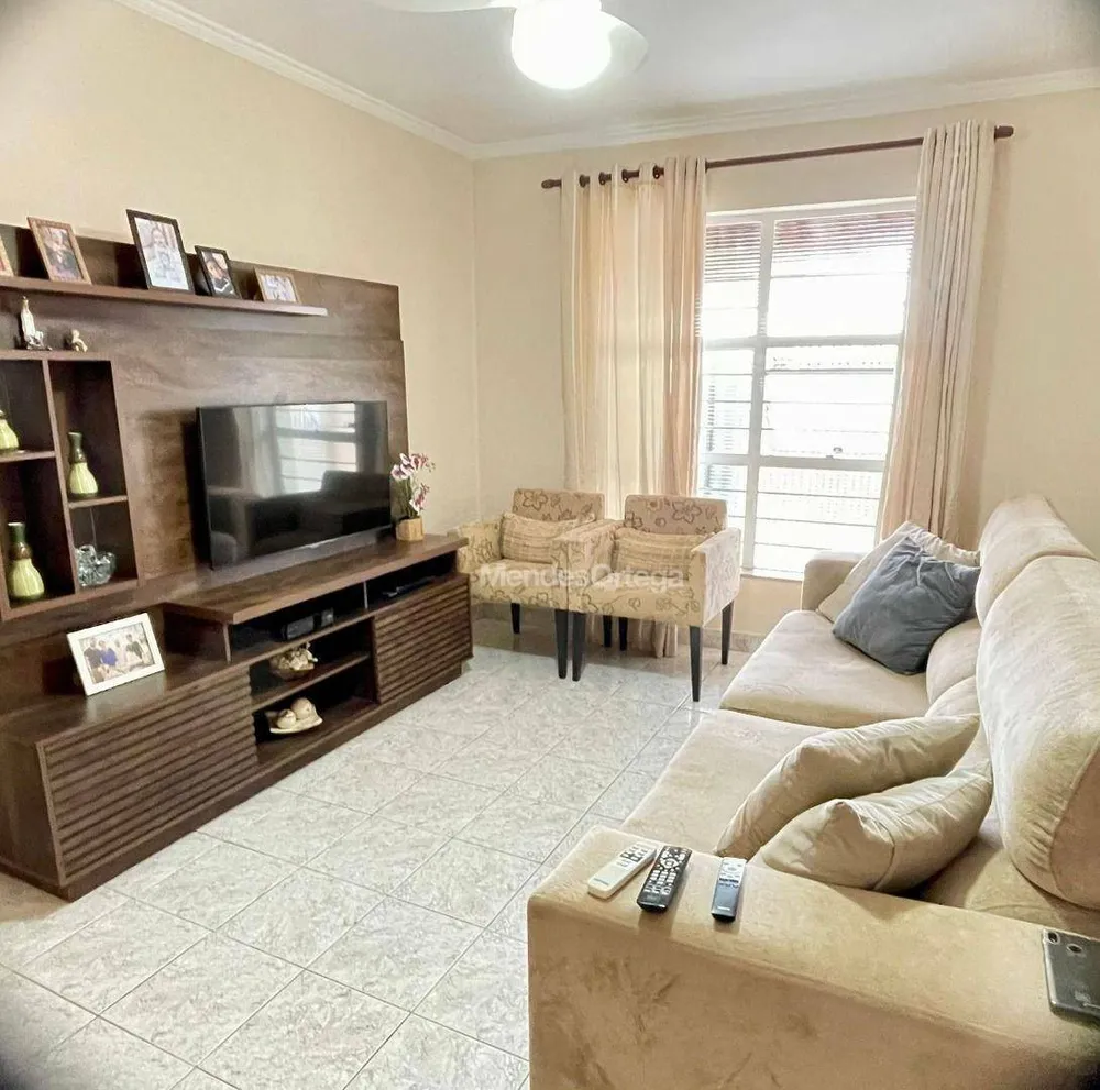 Casa, 3 quartos, 184 m² - Foto 4
