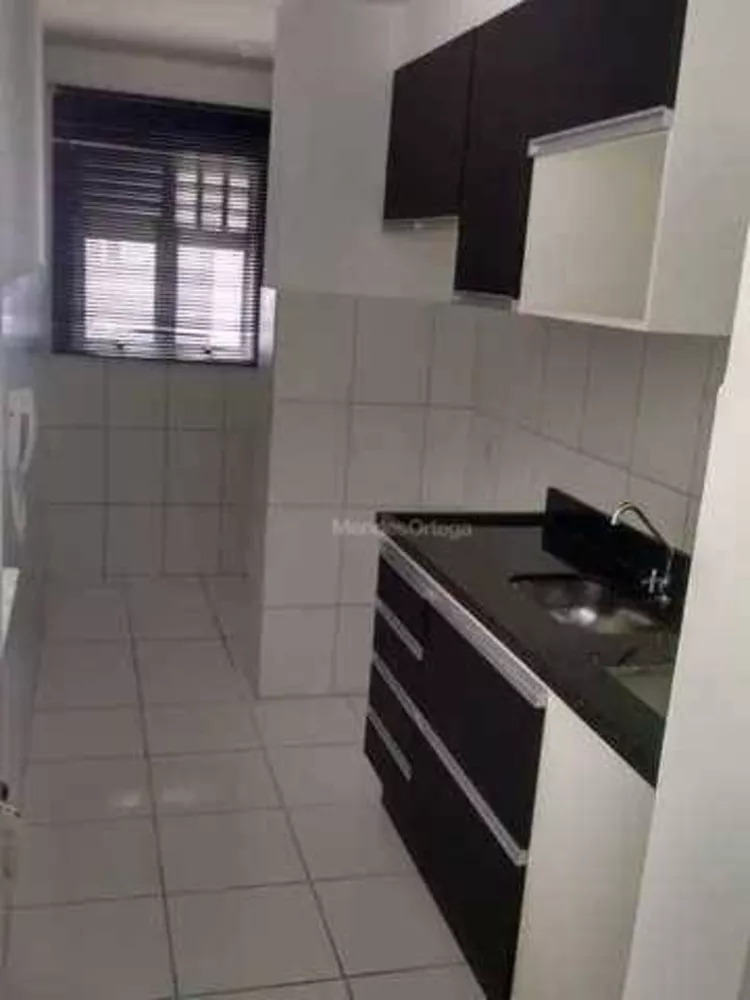 Apartamento à venda com 2 quartos, 50m² - Foto 4