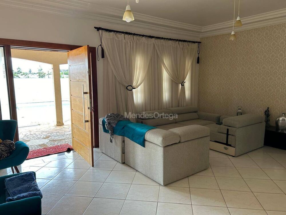 Casa, 6 quartos, 440 m² - Foto 1