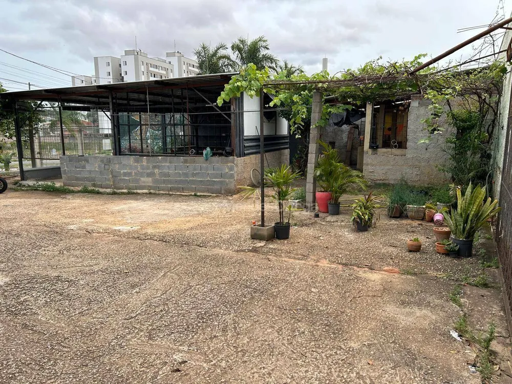 Casa, 6 quartos, 440 m² - Foto 1