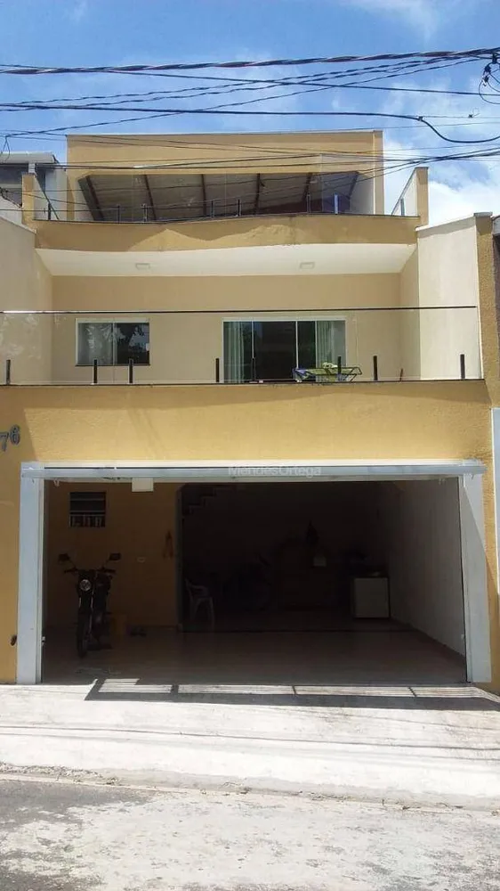 Casa, 2 quartos, 242 m² - Foto 1
