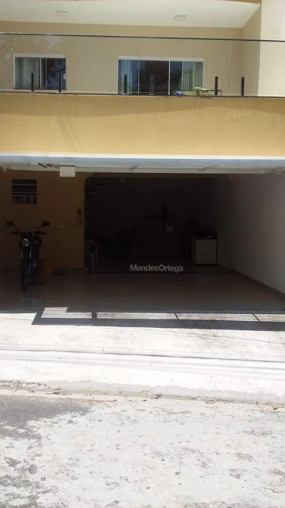 Casa, 2 quartos, 242 m² - Foto 2