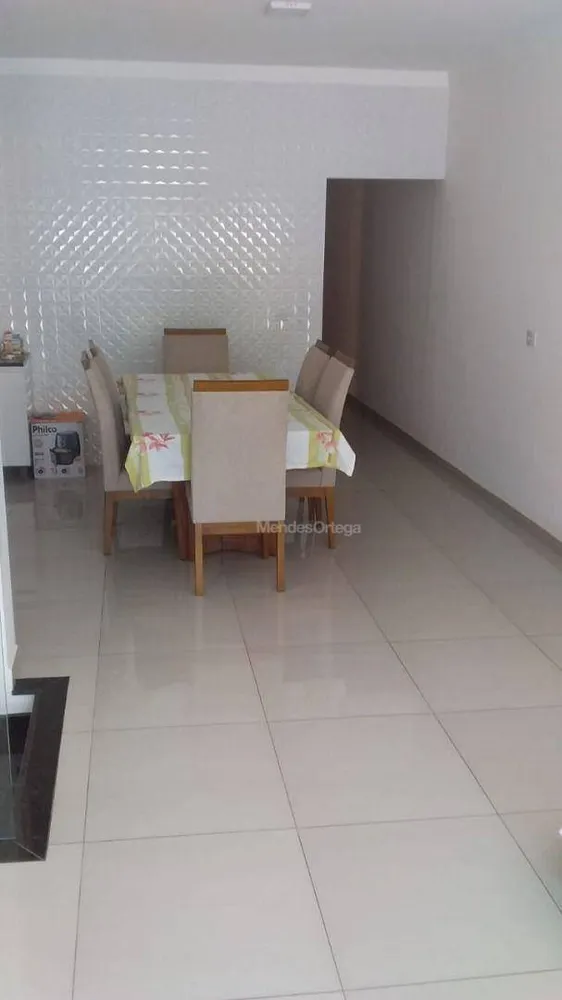 Casa, 2 quartos, 242 m² - Foto 11