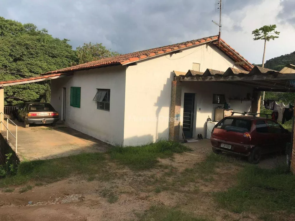 Chácara à venda com 3 quartos, 80m² - Foto 2