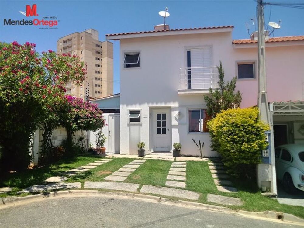 Casa de Condomínio à venda com 3 quartos, 160m² - Foto 1